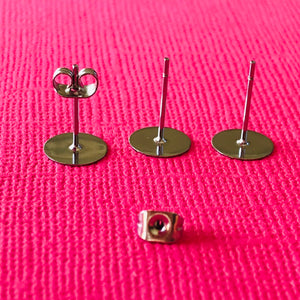 100 Stud Posts 8mm